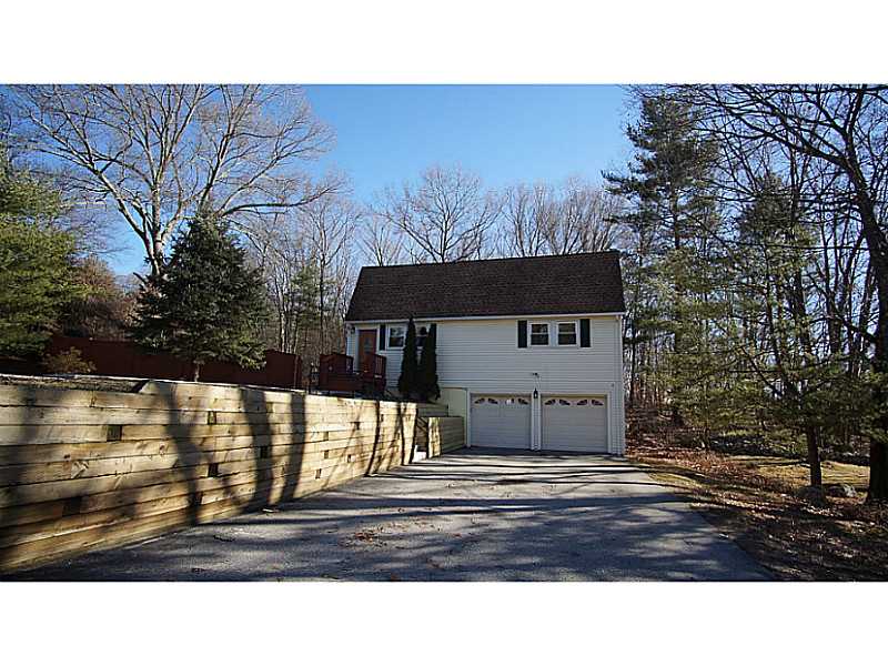 7 Whipple Road Smithfield, RI 02917 - Photo 3 of 24 Exterior Front.