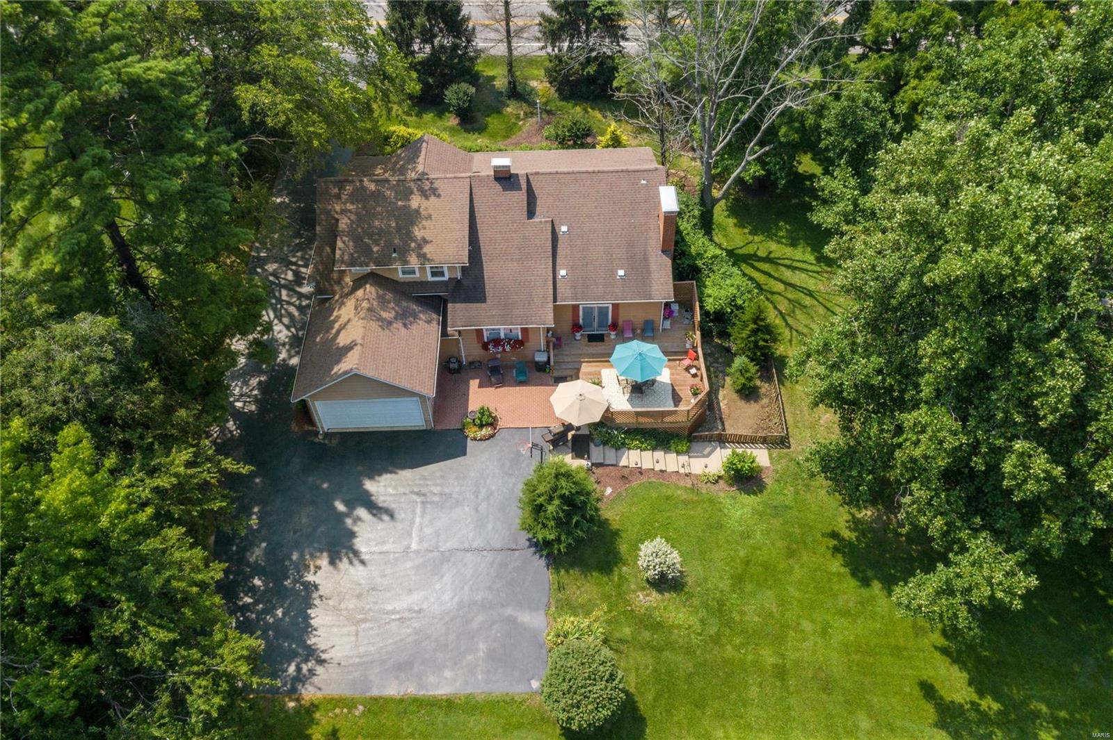 11319 Clayton Road Frontenac, MO 63131 - Photo 9 of 10 Gallery Image 9