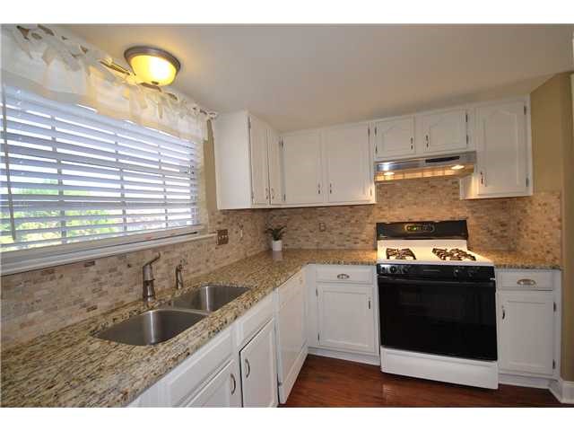 4601 Hawkhaven Lane Austin, TX 78727 - Photo 12 of 25