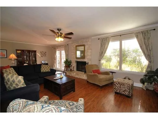 $2,100 | 4601 Hawkhaven Lane, Austin, TX 78727