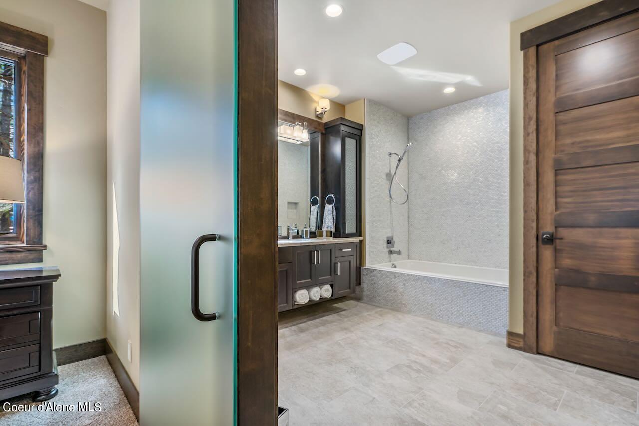 L11-b1 North Mountain View Road Rathdrum, ID 83858 - Photo 26 of 57 File photo of previous build