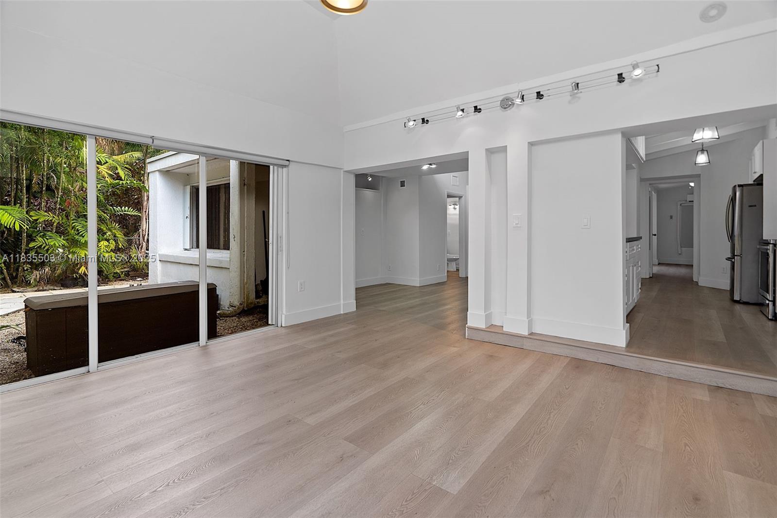5845 Southwest 88th Street, Unit 2 Miami, FL 33156 - Photo 16 of 32