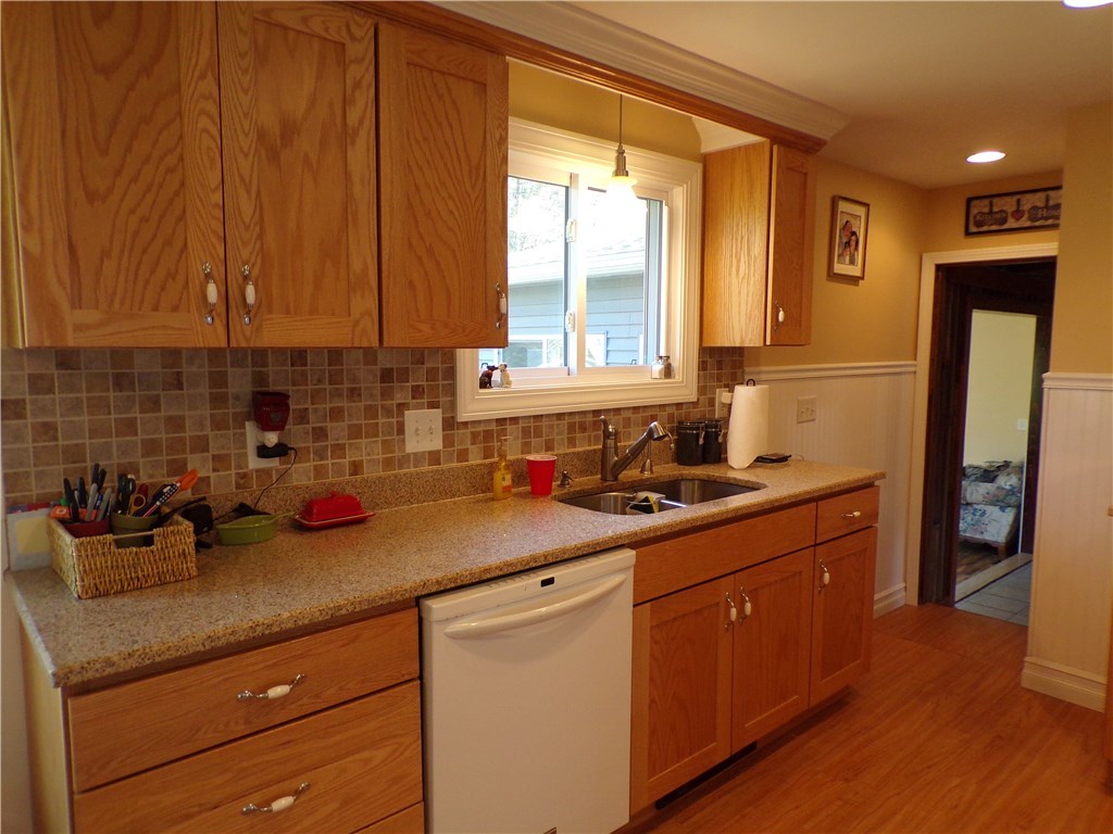 630 Matteson Road Coventry, RI 02816 - Photo 7 of 40