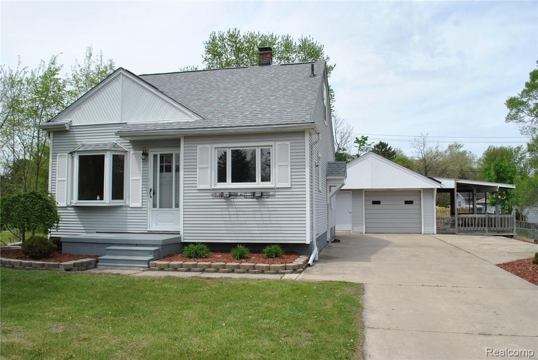2385 Vivian Road Monroe, MI 48162 - Photo 2 of 21 DSC_0506.JPG