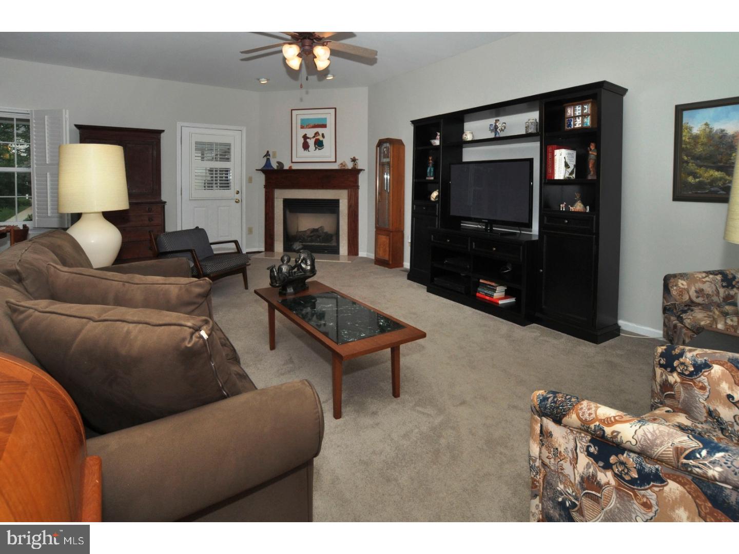 480 Buchanan Road Perkasie, PA 18944 - Photo 3 of 21 Living Room