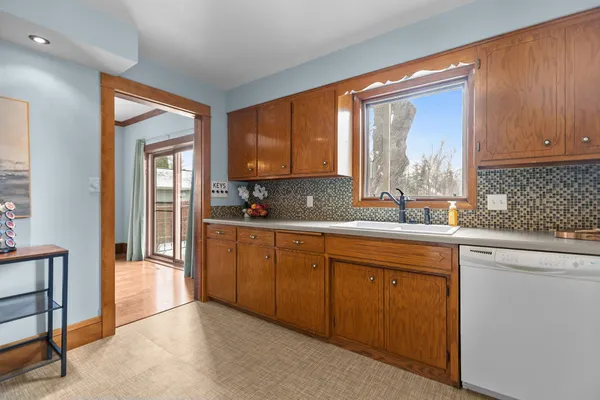$269,900 | 913 North Harriman Street, Appleton, WI 54911