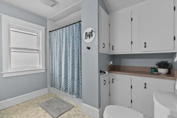 $269,900 | 913 North Harriman Street, Appleton, WI 54911