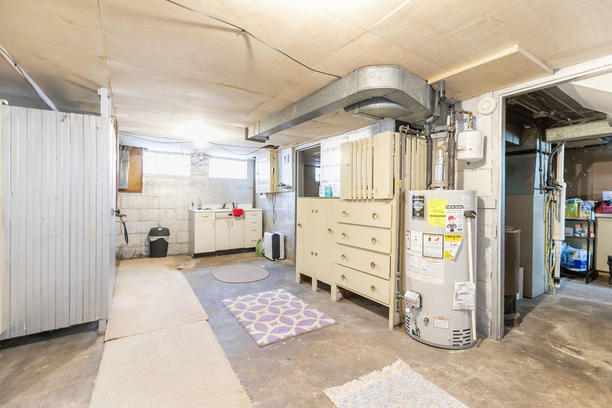 913 North Harriman Street Appleton, WI 54911 - Photo 31 of 43