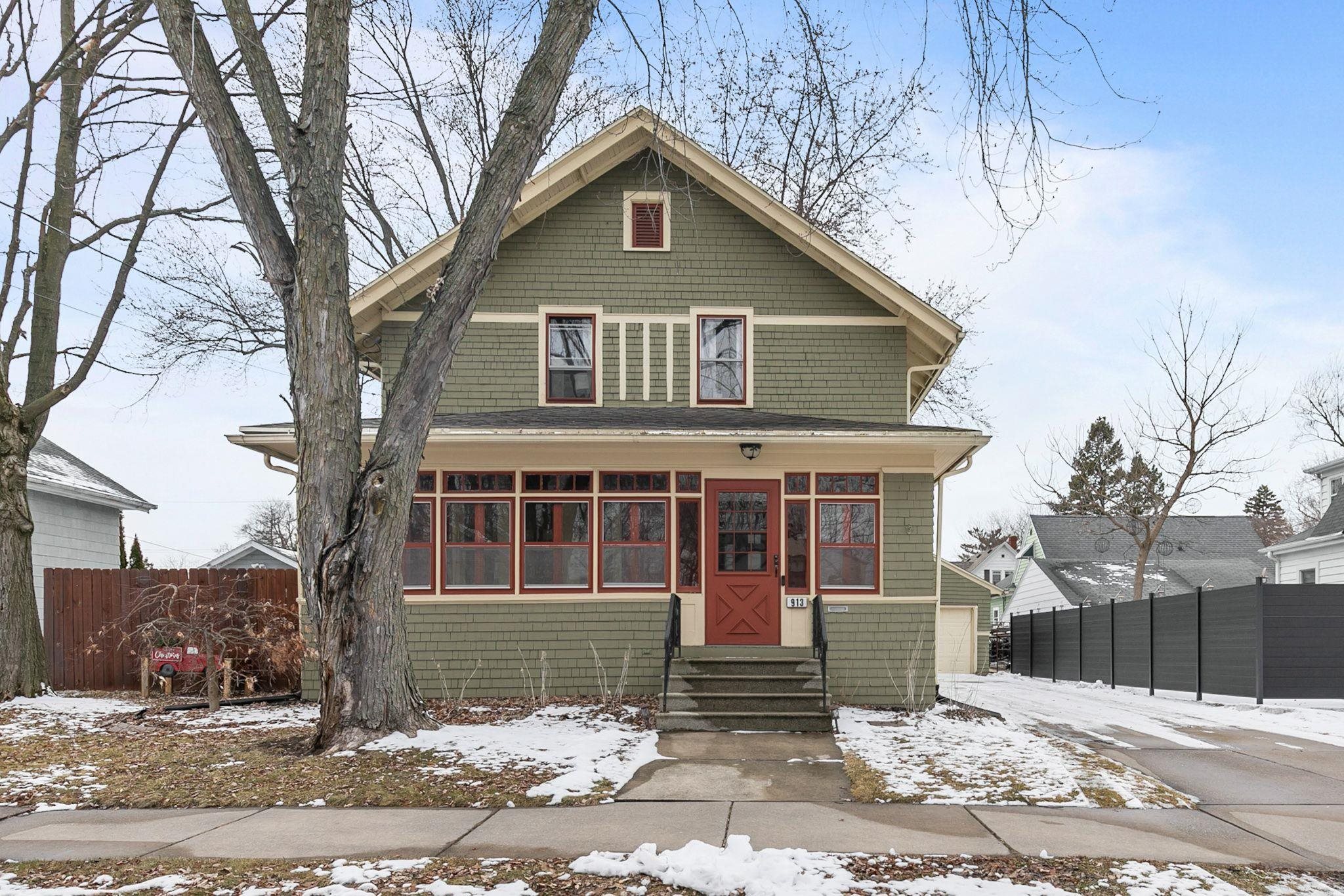 913 North Harriman Street Appleton, WI 54911 - Photo 36 of 43