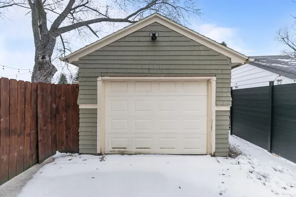 $269,900 | 913 North Harriman Street, Appleton, WI 54911