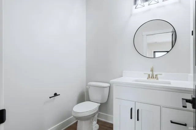 $949,900 | 17727 Castlefeane Court, Leo, IN 46765