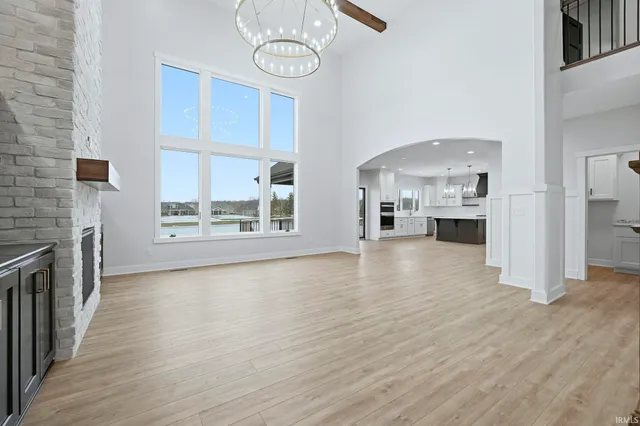 $949,900 | 17727 Castlefeane Court, Leo, IN 46765