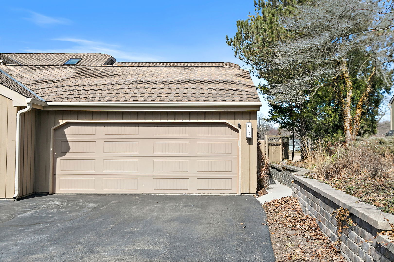 a view of a house with a garage