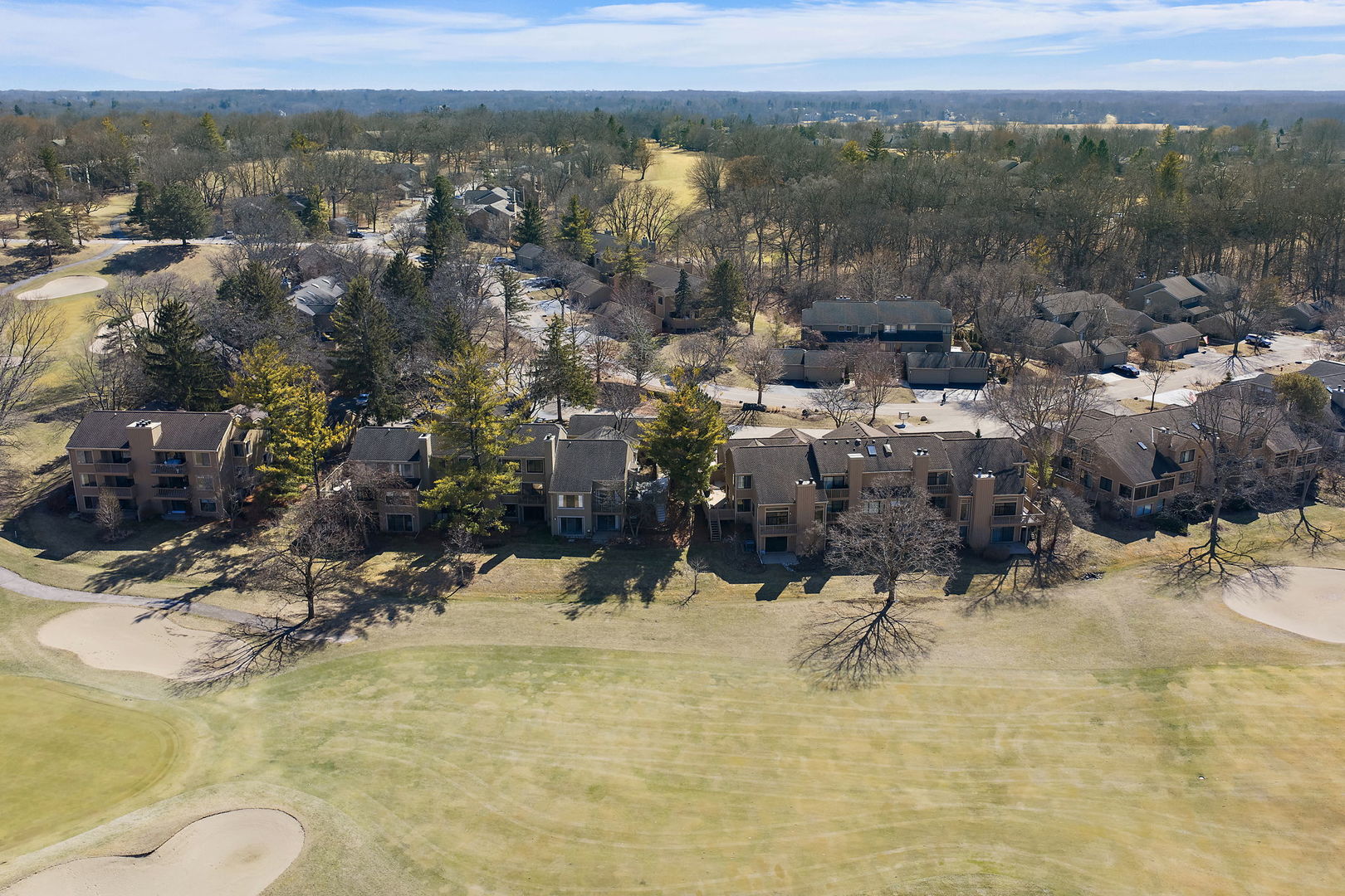 814 Oak Hill Road Lake Barrington, IL 60010 - Photo 43 of 59 a view of a city
