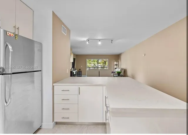 $2,550 | 8511 Old Country Manor, Unit 408, Davie, FL 33328