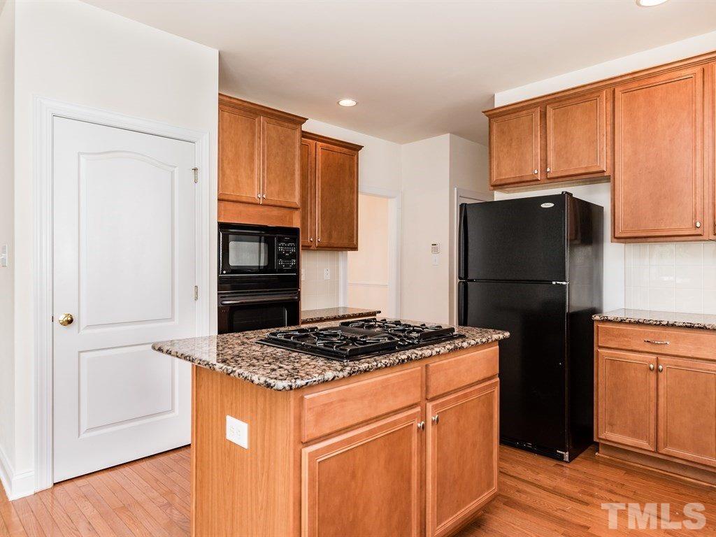 11632 Broadfield Court Raleigh, NC 27617 - Photo 12 of 25 Gallery Image 12