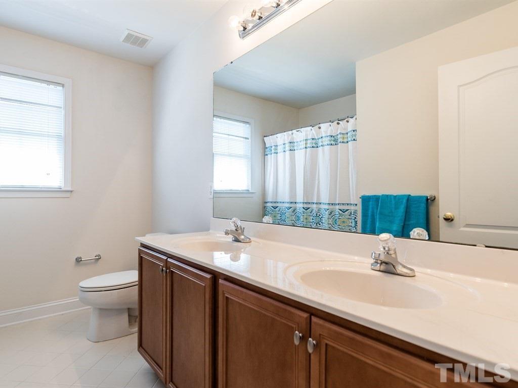 11632 Broadfield Court Raleigh, NC 27617 - Photo 19 of 25 Gallery Image 19