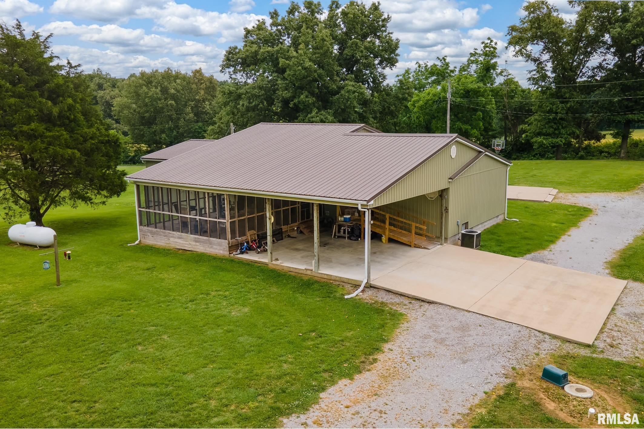 1380 Woolard Road Eldorado, IL 62930 - Photo 46 of 49