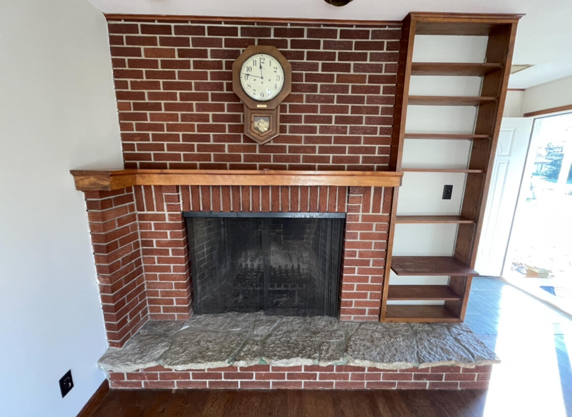8131 Date Road Bridgman, MI 49106 - Photo 12 of 30 IMG_0138