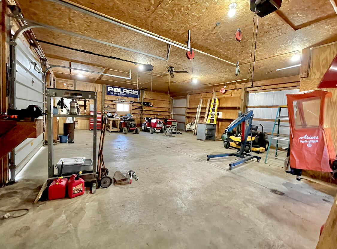 8131 Date Road Bridgman, MI 49106 - Photo 23 of 30 IMG_0154