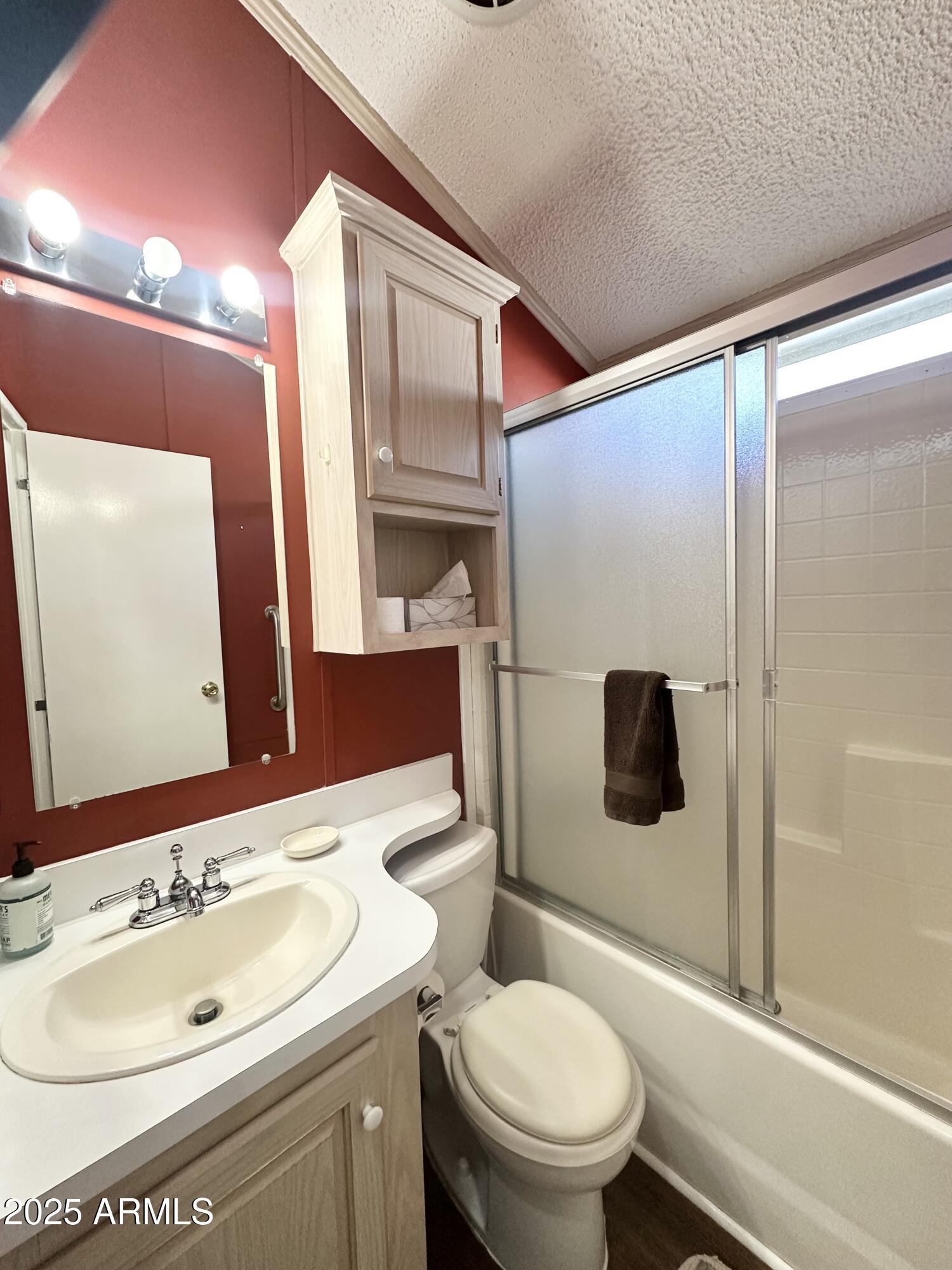 587 South Jasper Drive, Unit 587 Apache Junction, AZ 85119 - Photo 31 of 65 TUB/SHOWER COMBO