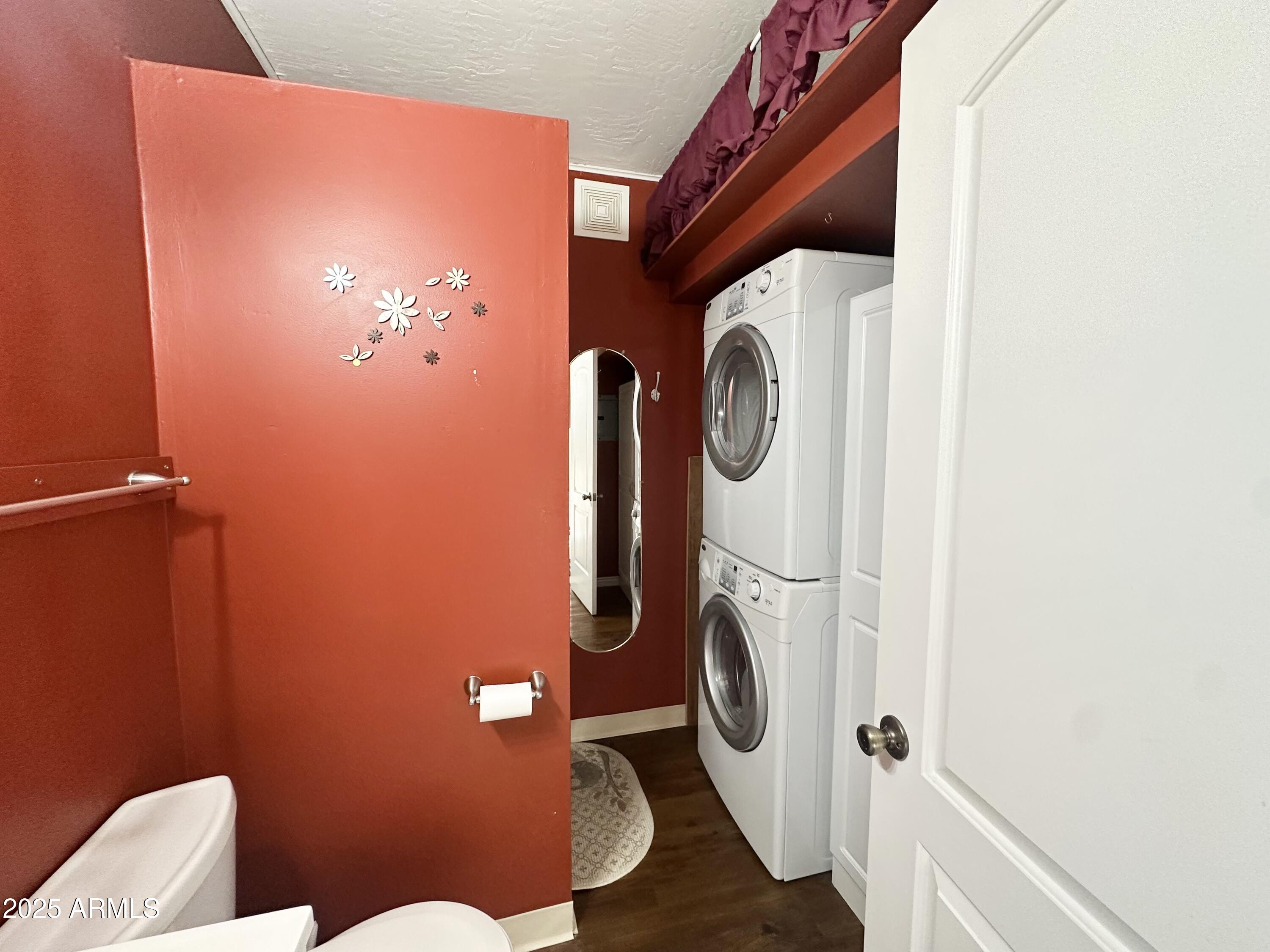 587 South Jasper Drive, Unit 587 Apache Junction, AZ 85119 - Photo 50 of 65 ROOMY BATHROOM