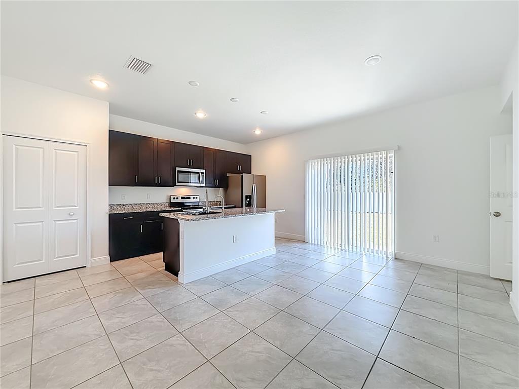 15441 Southwest 22nd Court Road Ocala, FL 34473 - Photo 10 of 41