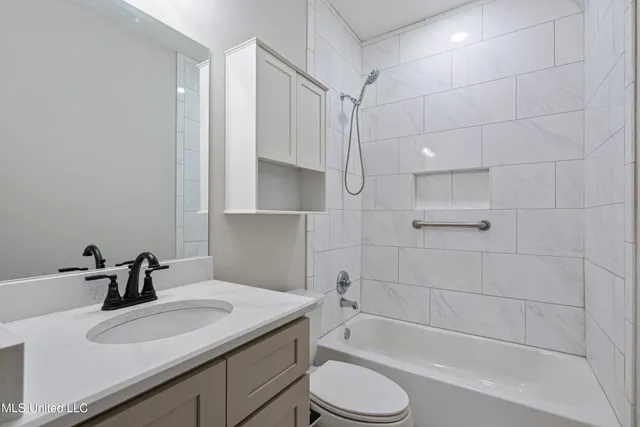 $375,000 | 1544 Clair Circle South, Hernando, MS 38632