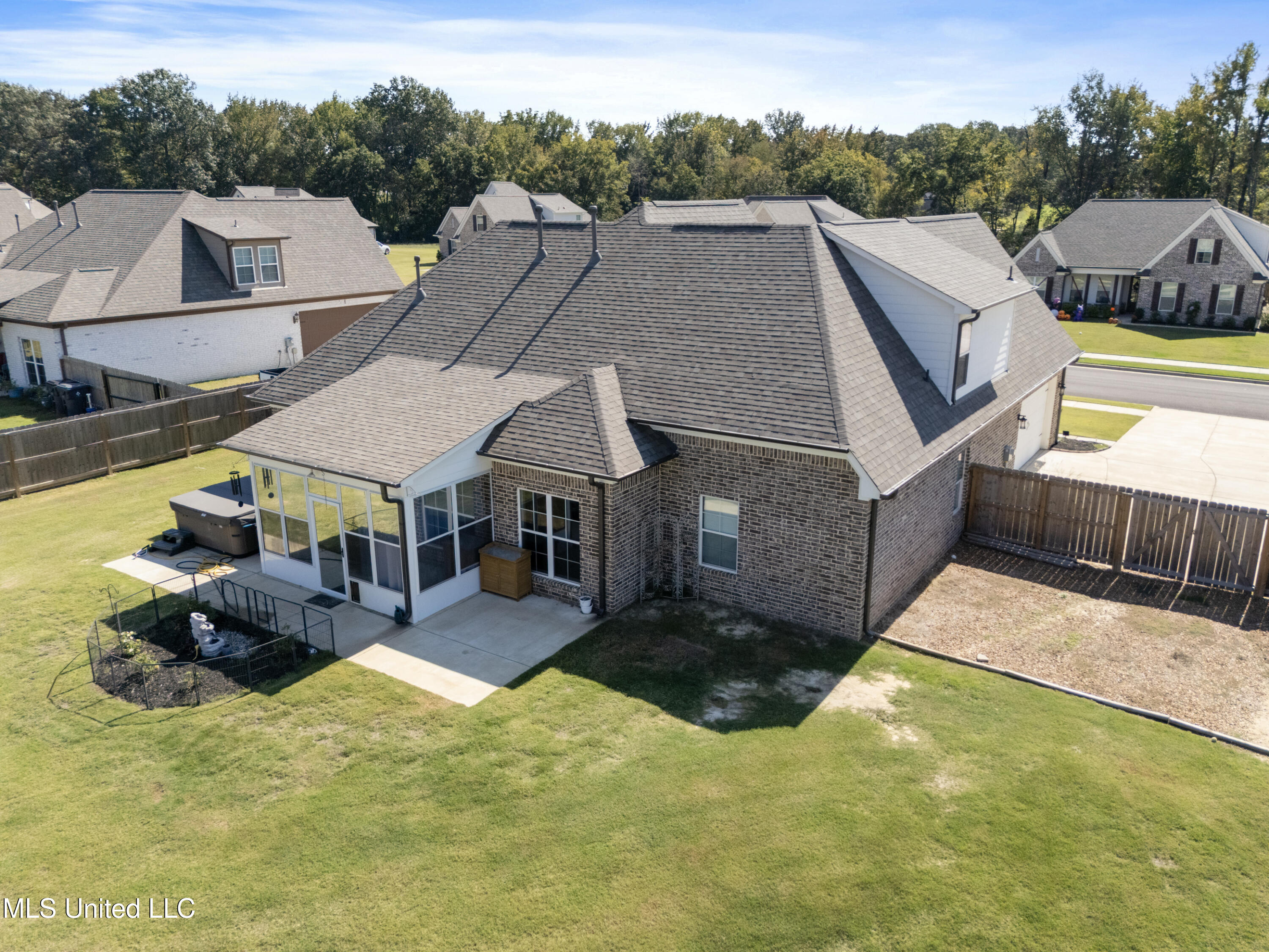 1544 Clair Circle South Hernando, MS 38632 - Photo 6 of 51 30_dji_20251013124402_0194_d