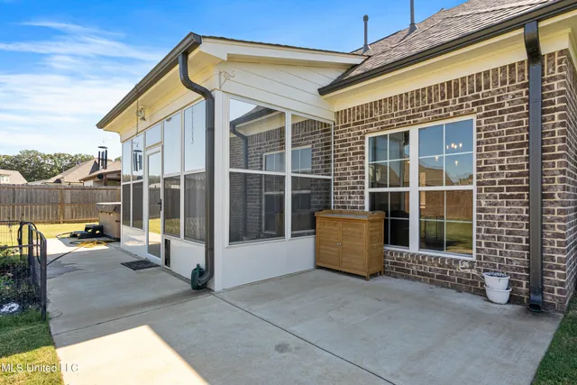 $375,000 | 1544 Clair Circle South, Hernando, MS 38632
