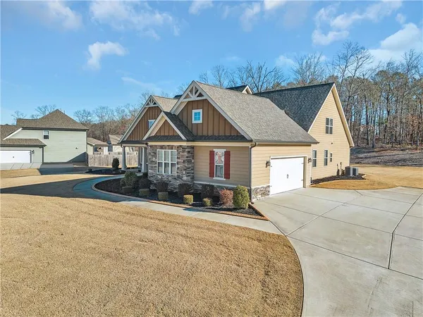 $3,750 | 212 Blue Point Parkway, Fayetteville, GA 30215