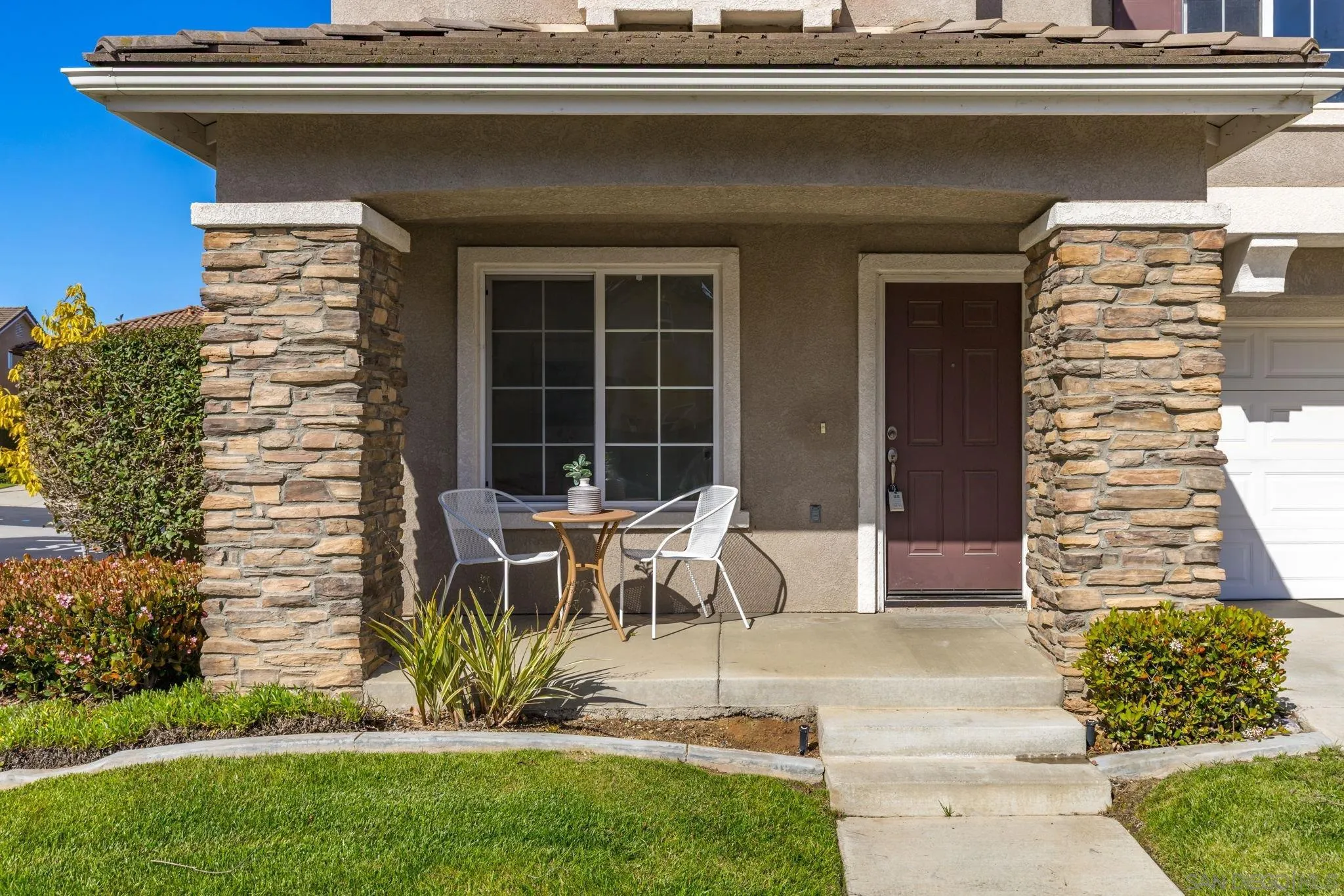 1589 Laurel Circle Vista, CA 92081 - Photo 2 of 31 a view of a house with a patio