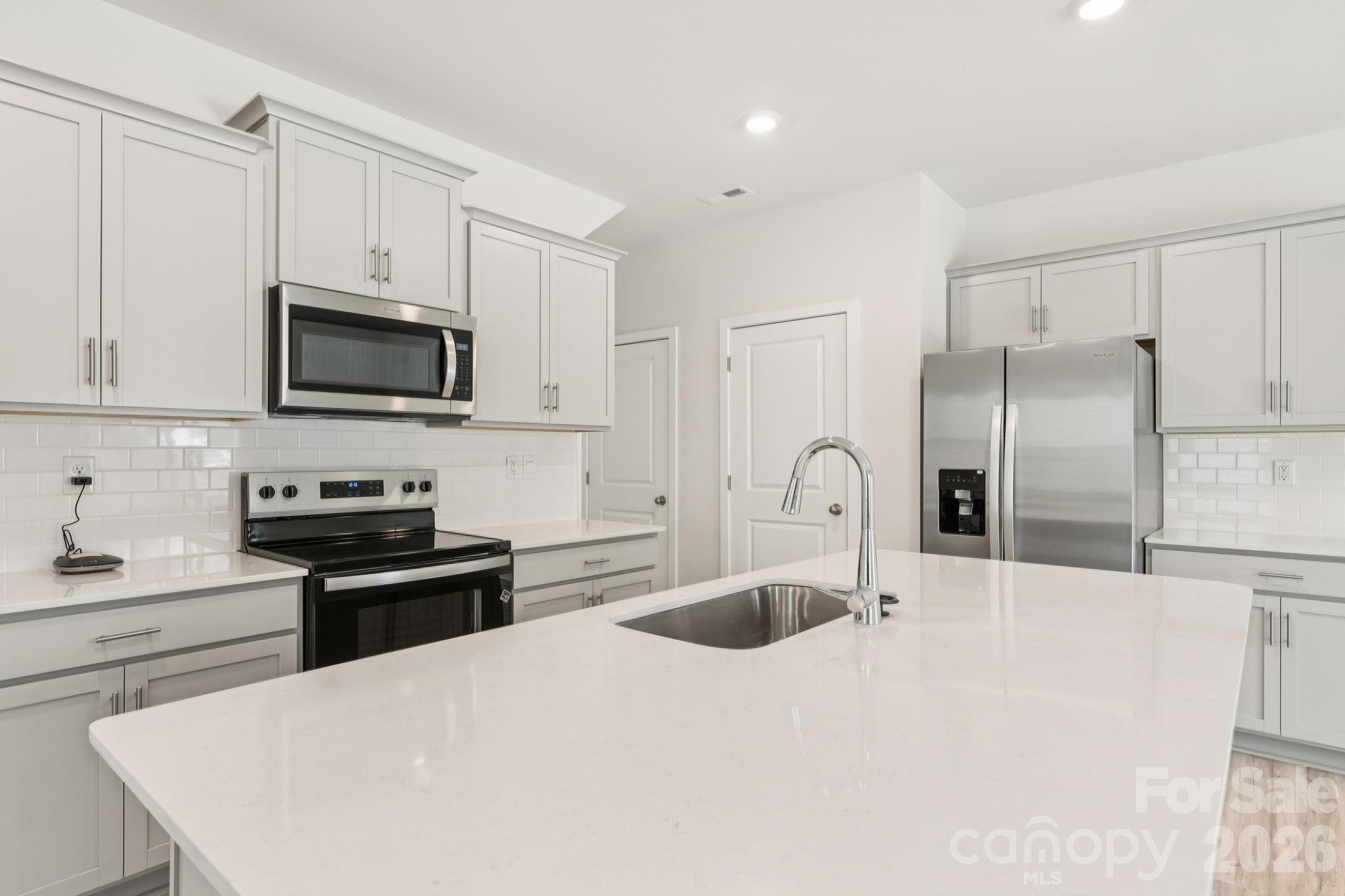 1443 Mammoth Road Hickory, NC 28602 - Photo 7 of 35