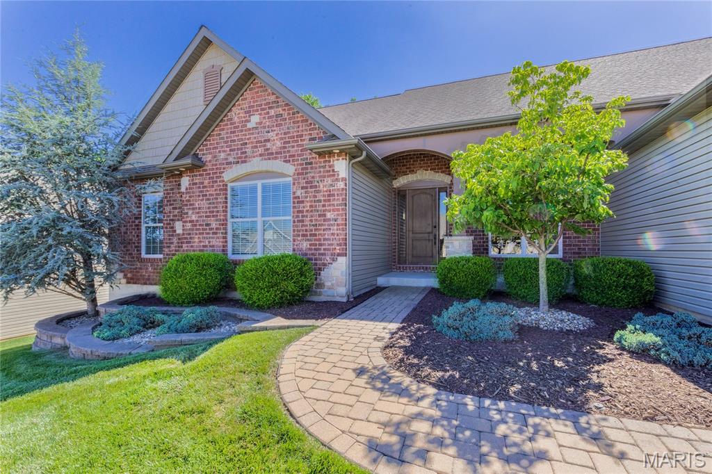1090 Bridleridge Crossing Spur High Ridge, MO 63049 - Photo 4 of 51