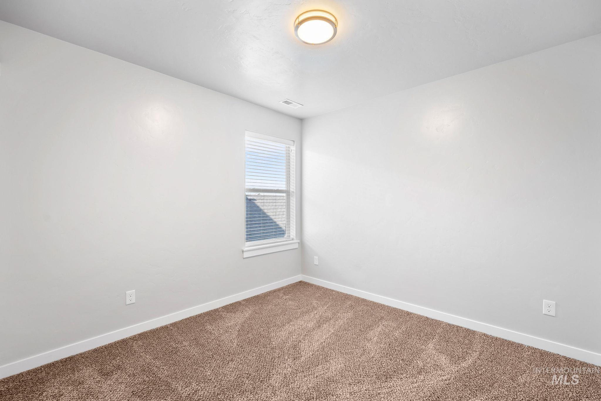 1802 West Heavy Timber Drive Meridian, ID 83642 - Photo 21 of 33