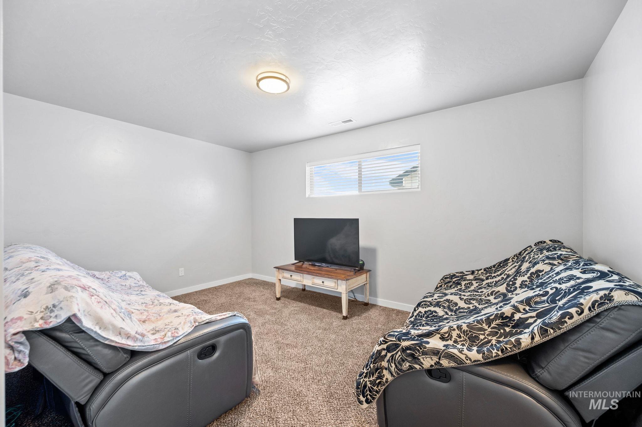 1802 West Heavy Timber Drive Meridian, ID 83642 - Photo 24 of 33