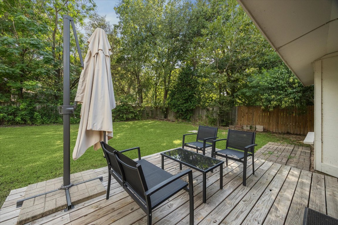 10414 Quail Ridge Drive Austin, TX 78758 - Photo 15 of 17 a view of a two chairs in the deck