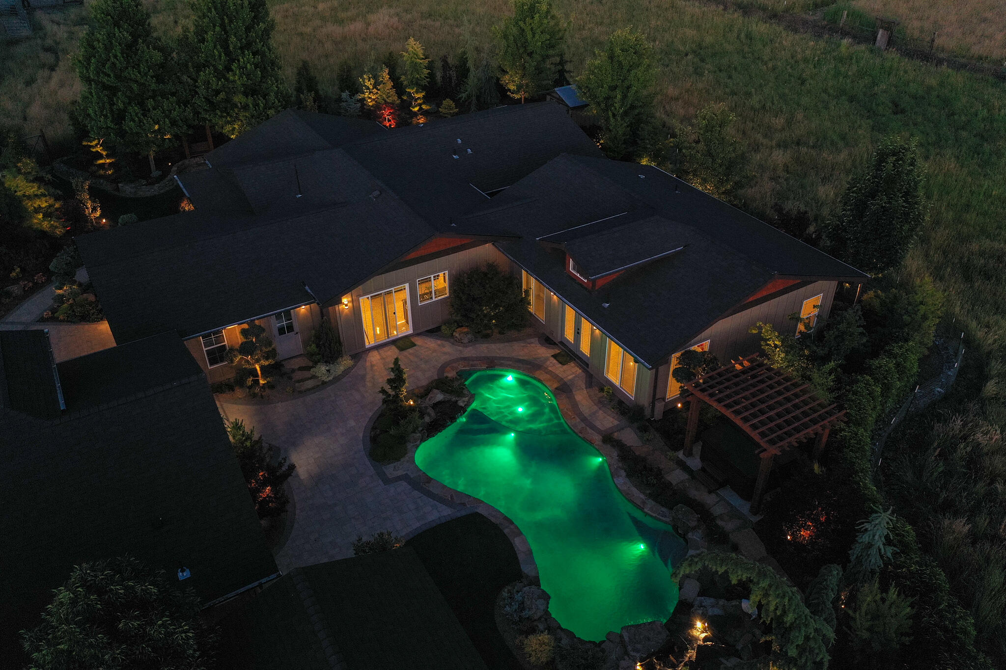 998 West Justice Road Central Point, OR 97502 - Photo 19 of 61 DJI_0986