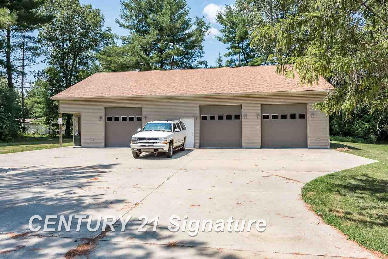 13275 Ring Road St. Charles, MI 48655 - Photo 2 of 35