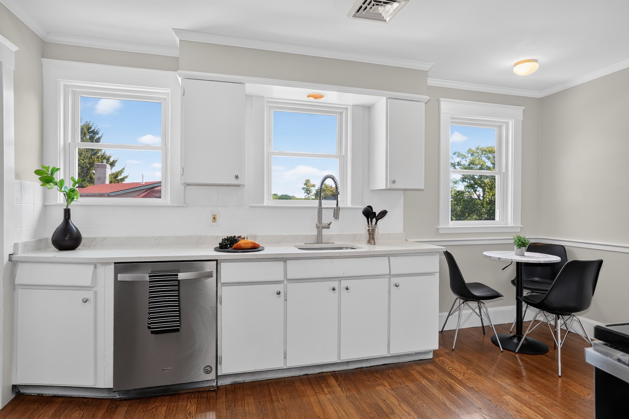 330 Charles River Road, Unit 330 Watertown, MA 02472 - Photo 14 of 38 Gallery Image 14