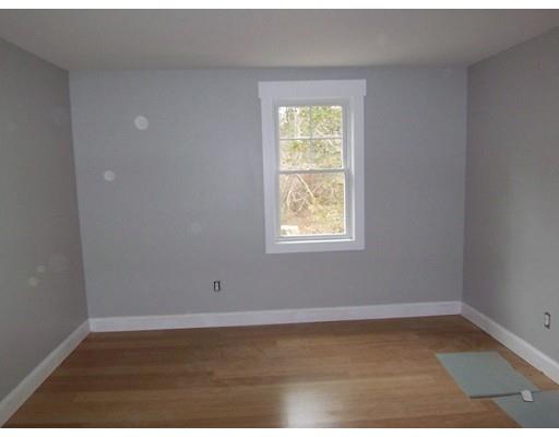 122 Howland Road Freetown, MA 02702 - Photo 17 of 28 Gallery Image 17