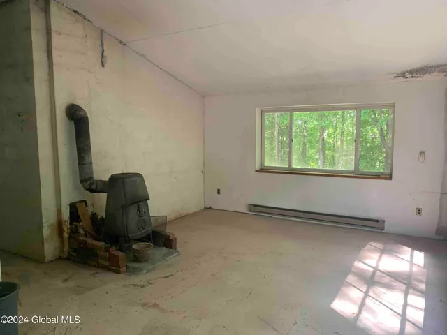 $198,800 | 50 Frieda's Hill Lane, Rensselaerville, NY 12469