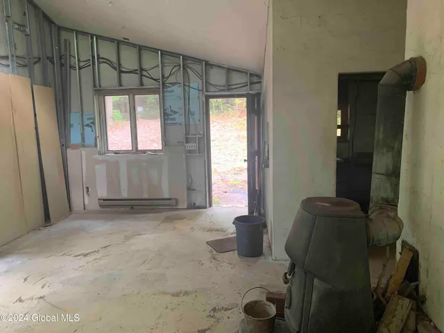 $198,800 | 50 Frieda's Hill Lane, Rensselaerville, NY 12469