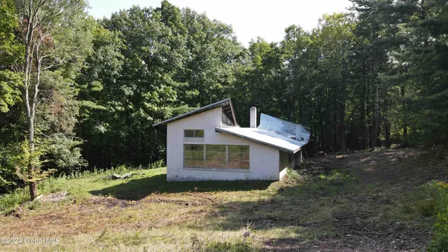 $198,800 | 50 Frieda's Hill Lane, Rensselaerville, NY 12469