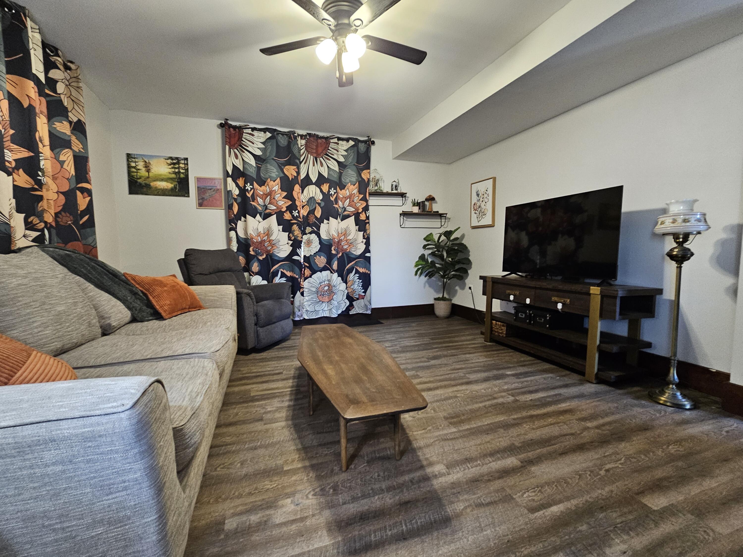 306 South K Street Sparta, WI 54656 - Photo 12 of 41 Living room