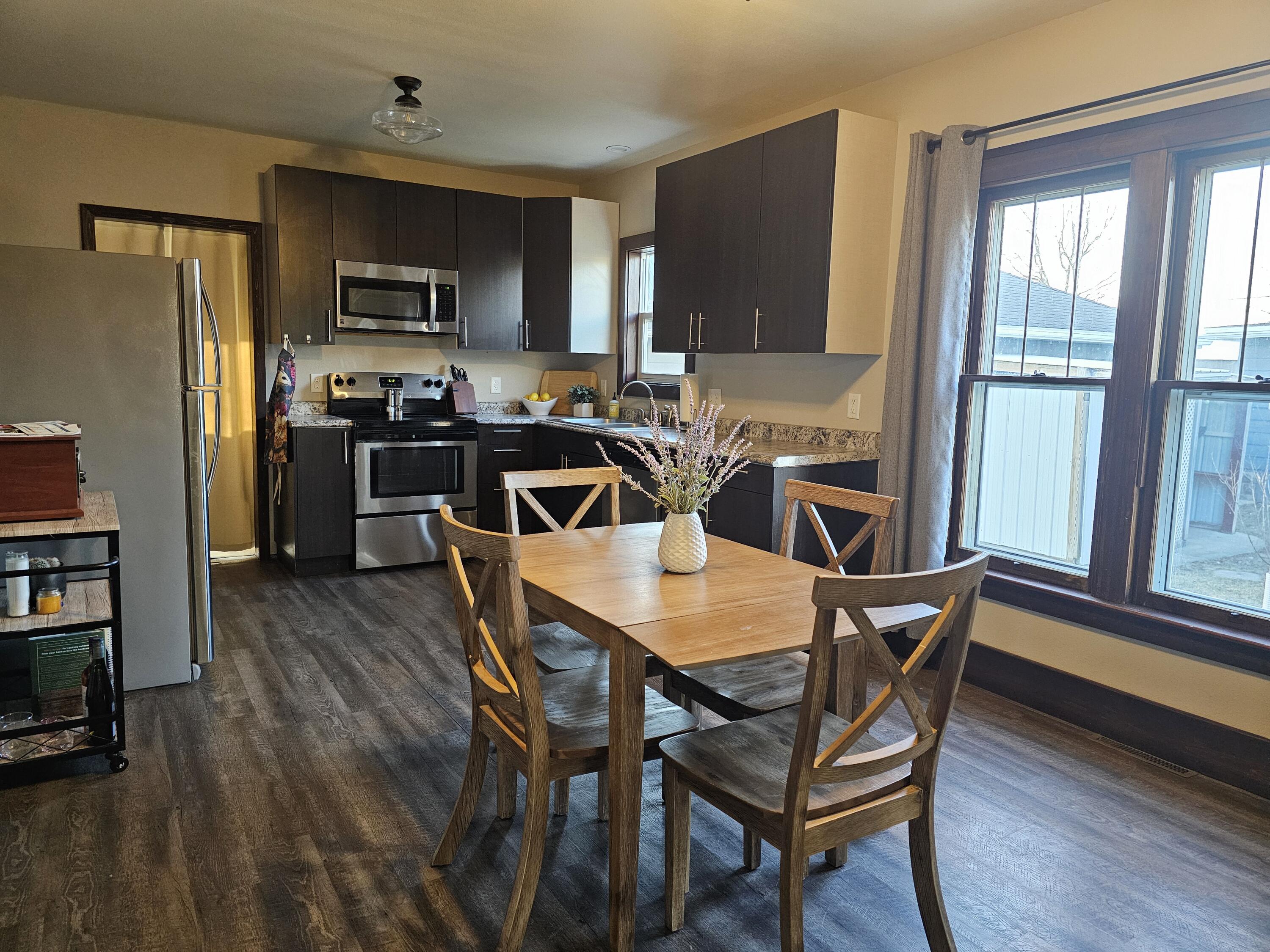 306 South K Street Sparta, WI 54656 - Photo 15 of 41 Kitchen/dining