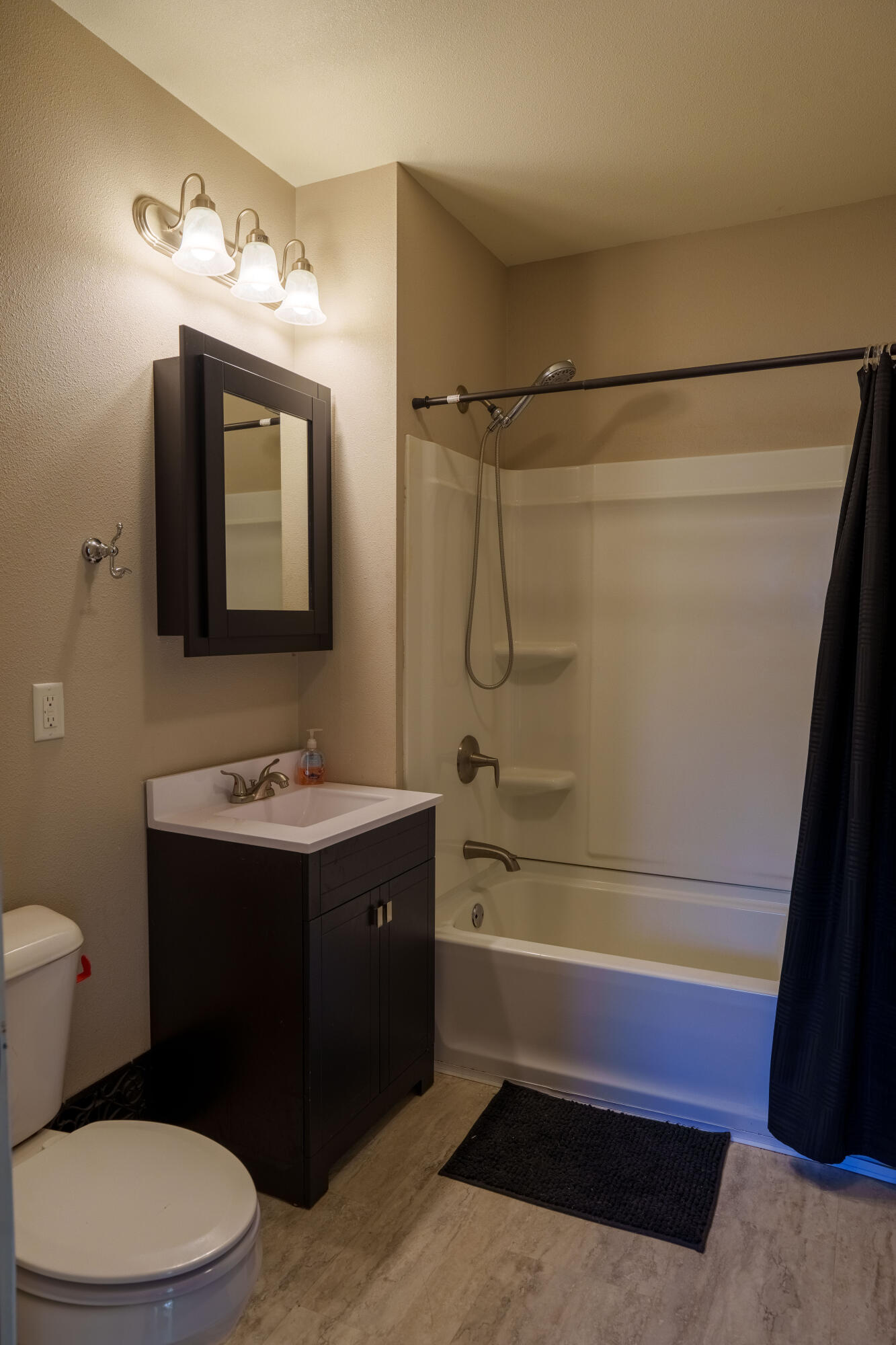 306 South K Street Sparta, WI 54656 - Photo 22 of 41 Main level bathroom