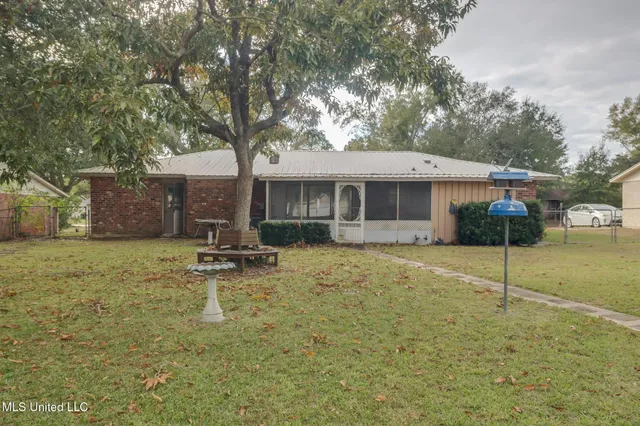 $205,900 | 21 Cottonwood Court, D'Iberville, MS 39540