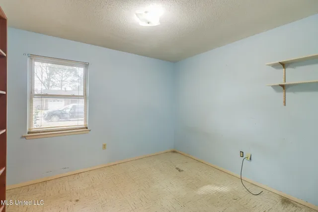 $205,900 | 21 Cottonwood Court, D'Iberville, MS 39540