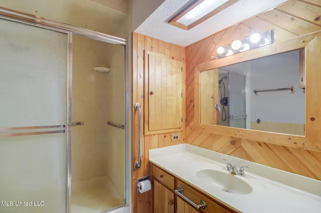 $205,900 | 21 Cottonwood Court, D'Iberville, MS 39540